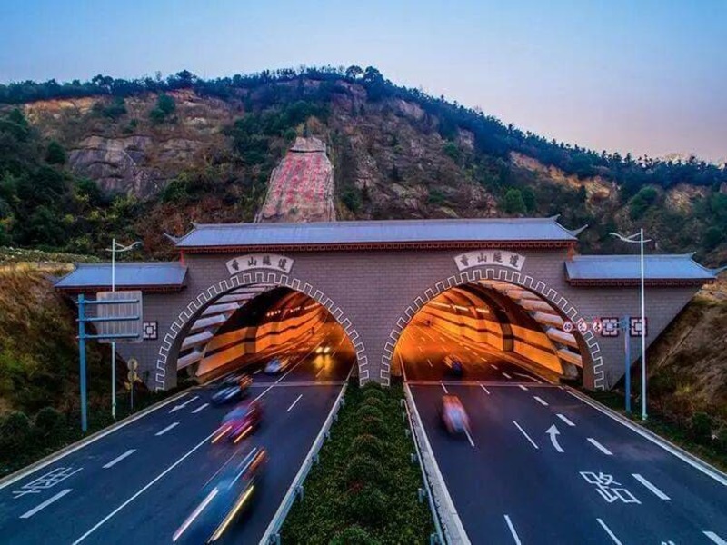 Tunnel Xiangshan Tunnel, Suzhou Central Ring Road